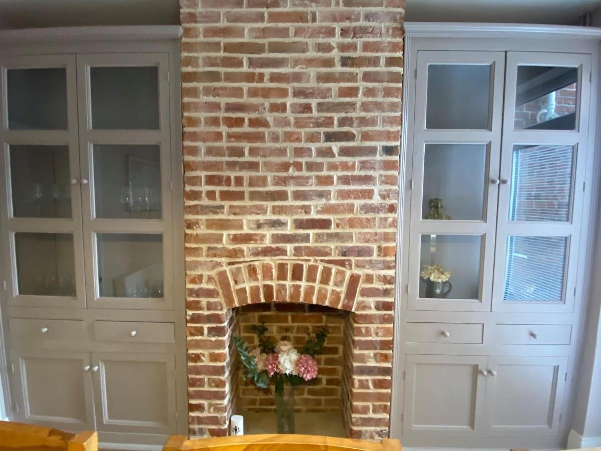 Luxurious 3 Bedroom House With Permit Parking NWI Exterior foto